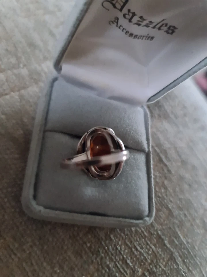 Modernist, Vintage Amber, Sterling Silver, Ornate Ring, Size P. - Image 4 of 4