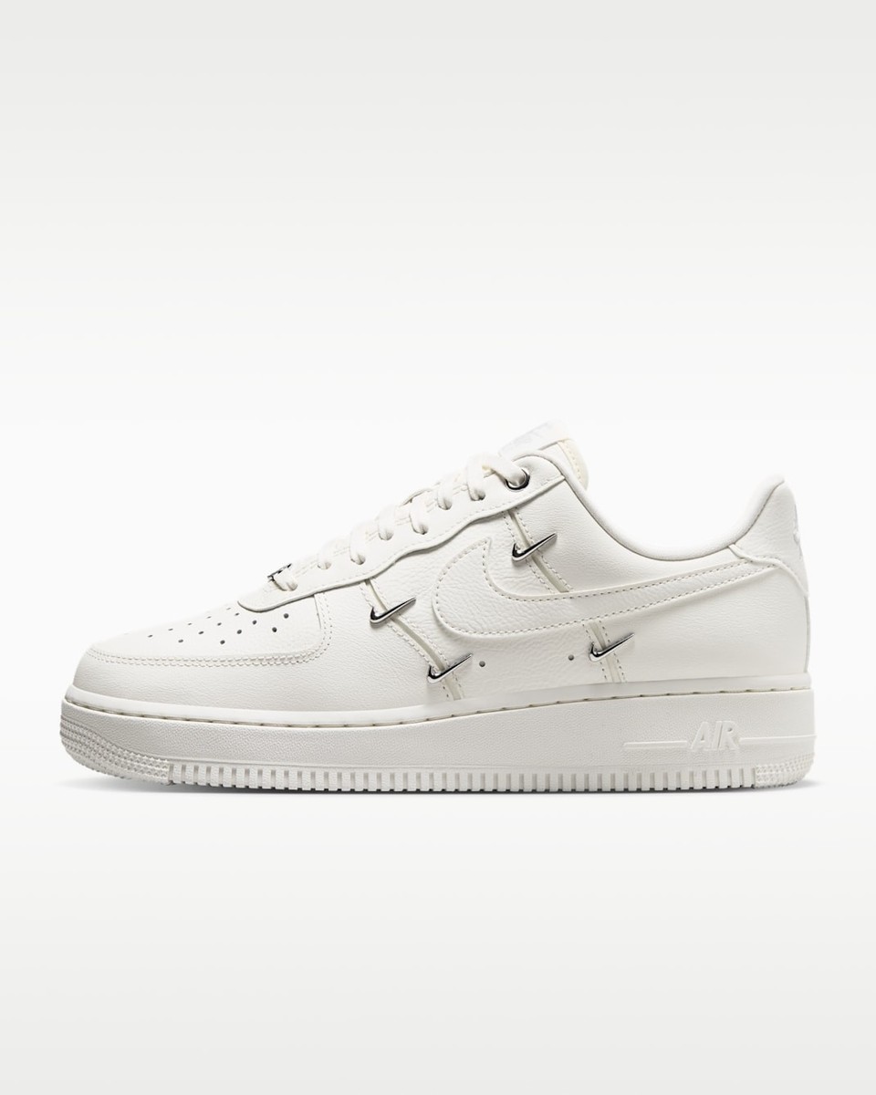 NIKE Women's Air Force 1 '07 LV8 IV4727-133 Sail Sail Metallic