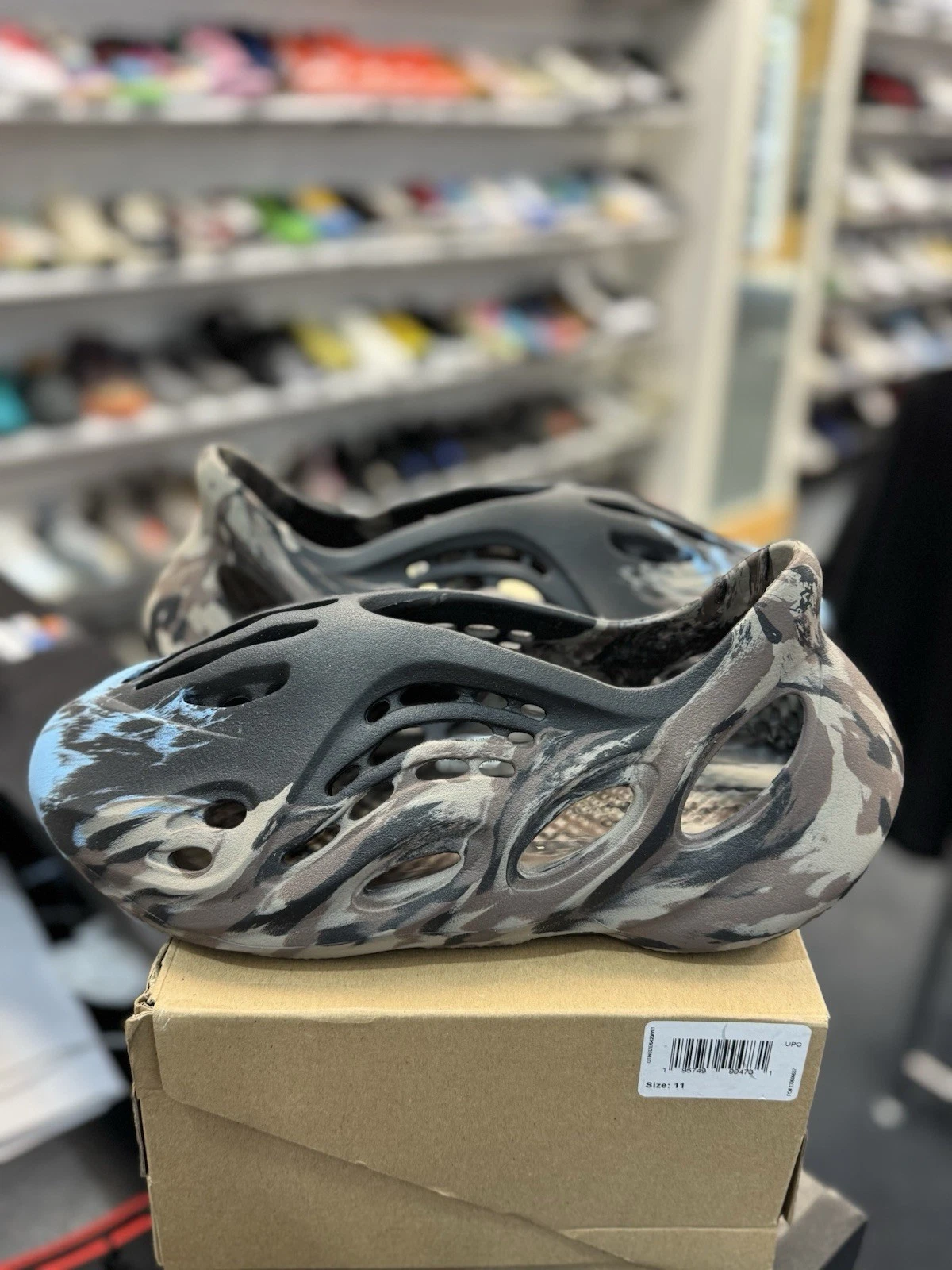 Adidas Yeezy Foam RNR MX Cinder