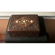Vintage Hand Carved Wood Trinket Box Floral Inlay Made in India 6x3.5x3.5 Brown