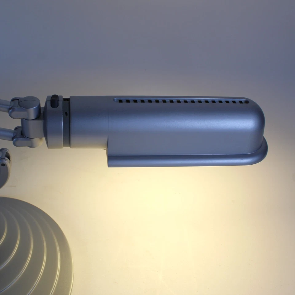 Humanscale Task Light Desk Table Lamp Adjustable Swing Arm With Base - Image 4 of 4