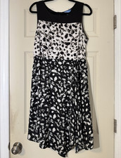 Simply Vera Vera Wang Women's L Animal Print Scoop Neck Pleated A-Line Dress