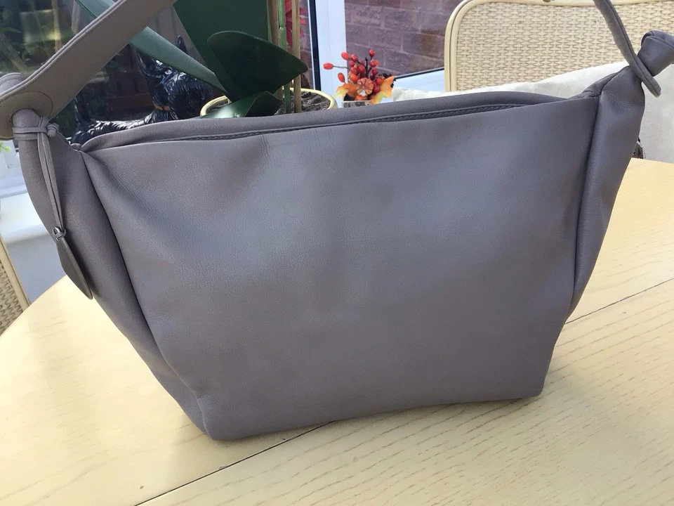 Tula by Radley Taupe Leather Medium Slouch Shoulder Bag Inc Fob - Image 2 of 4