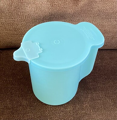 VINTAGE Tupperware Creamer Milk Pitcher 40 oz. Capacity  Flip Top Lid Pour