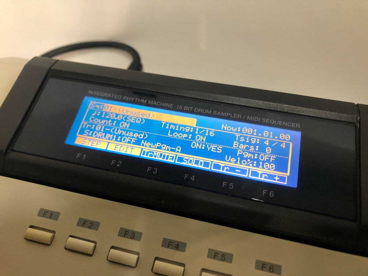AKAI MPC 2000XL Midi Production Center From Japan Free AKAI MPC 2000XL Midi Production Center From Japan Free