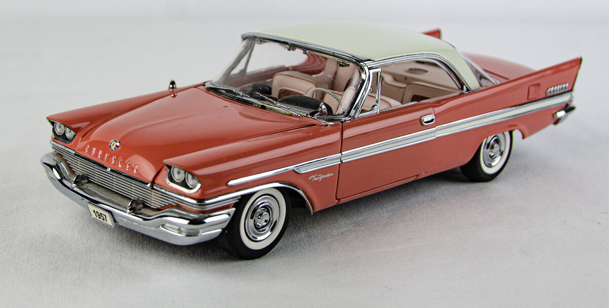 Danbury Mint Limited Edition 1957 Chrysler New Yorker Sports Danbury Mint Limited Edition 1957 Chrysler New Yorker Sports