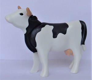 playmobil cow