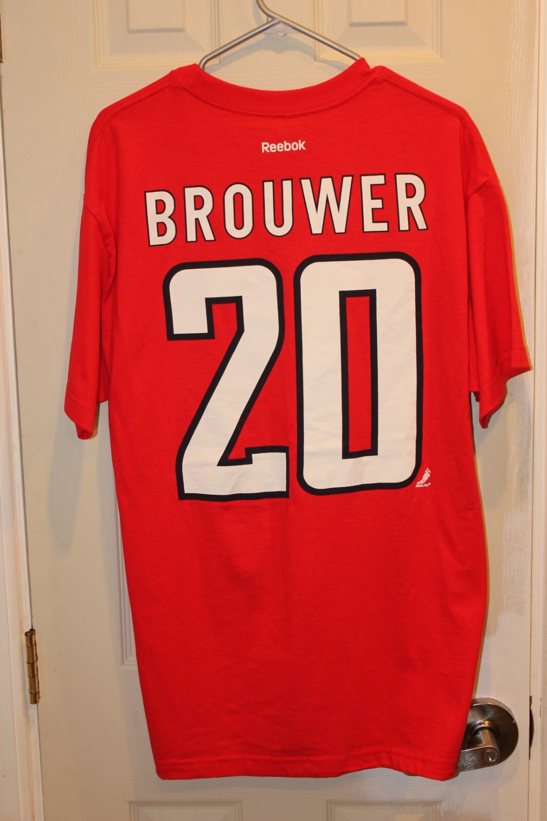 red Washington Capitals Troy Brouwer (20) jersey t-shirt (NWT) - adult large / L