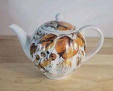 LOMONOSOV Imperial Porcelain Teapot Made In St Petersburg Russia Orange Leaves 