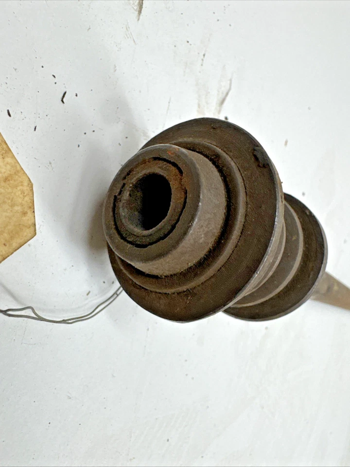 For 1936 Plymouth Sedan Steering Gear Worm & Tube NOS 651964 - Image 4 of 4