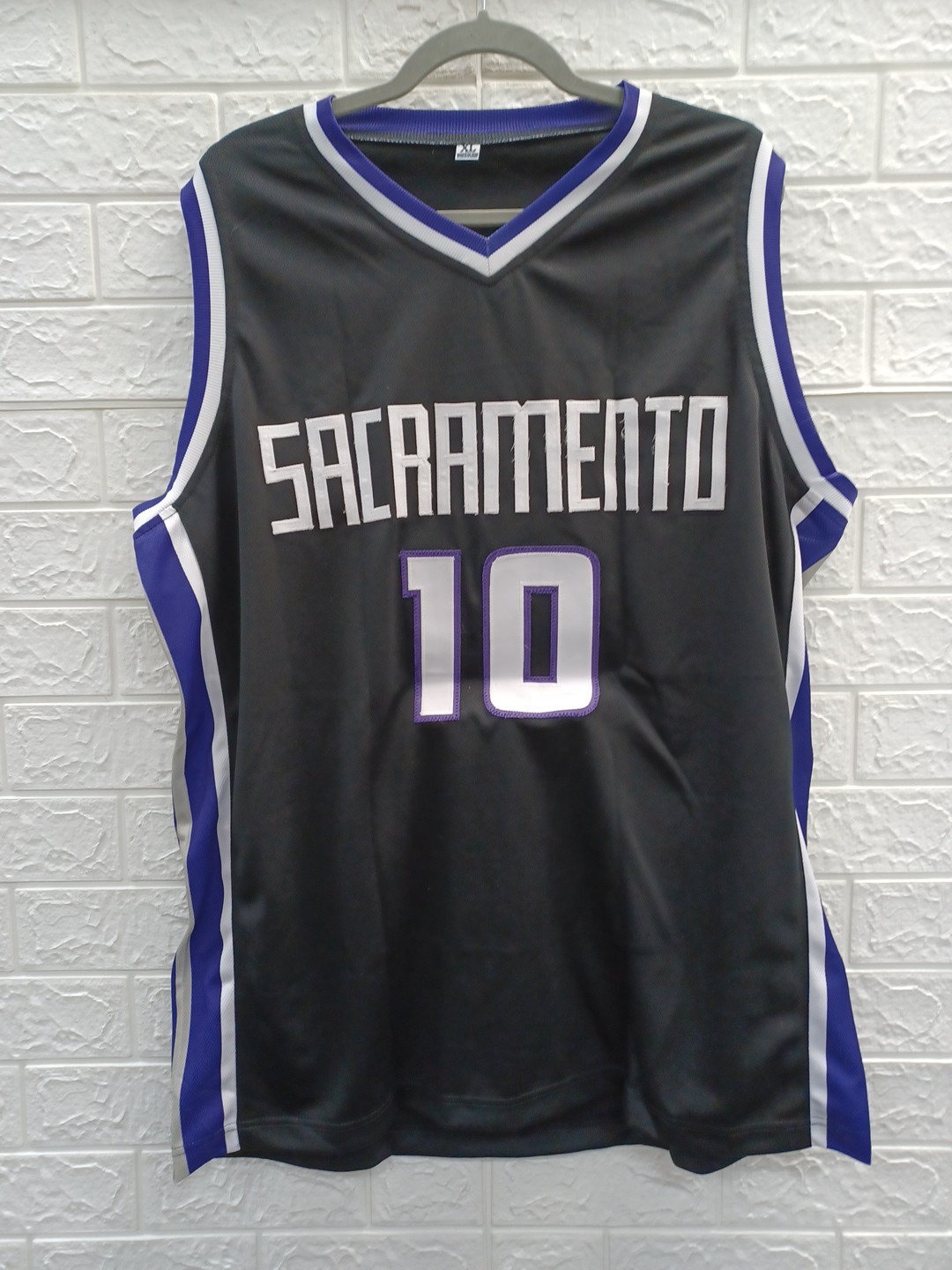 Domantas Sabonis Autographed Signed Sacramento Kings Pre-Owned #10 NBA Jersey Size XLarge 