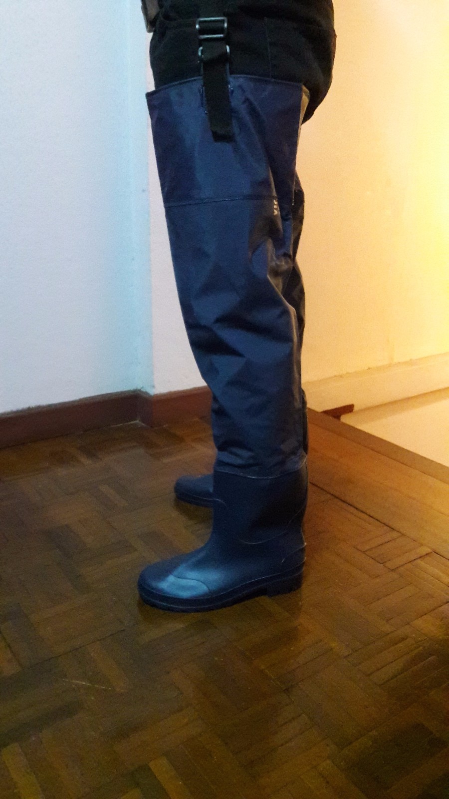 Hip Waders stivali Fishing Hiking Camping Waterproof PVC Cleated Sole Sole Sole 9 Dimensione 709081 Hip Waders stivali Fishing Hiking Camping Waterproof PVC Cleated Sole Sole Sole 9 Dimensione 709081