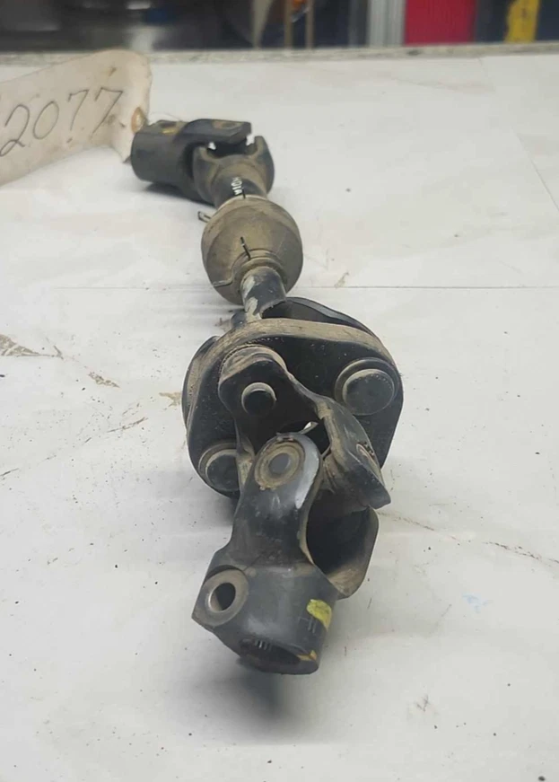 03-13 SAVANA 1500 03-06 SAVANA 2500 DIRECCIÓN ASISTIDA ENGRANAJE EJE INTERMEDIO Foto 4 de 4