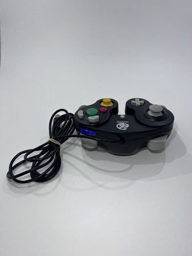 Hydra Performance Black Controller Compatible w/ Nintendo GameCube, Wii - Picture 3 of 3