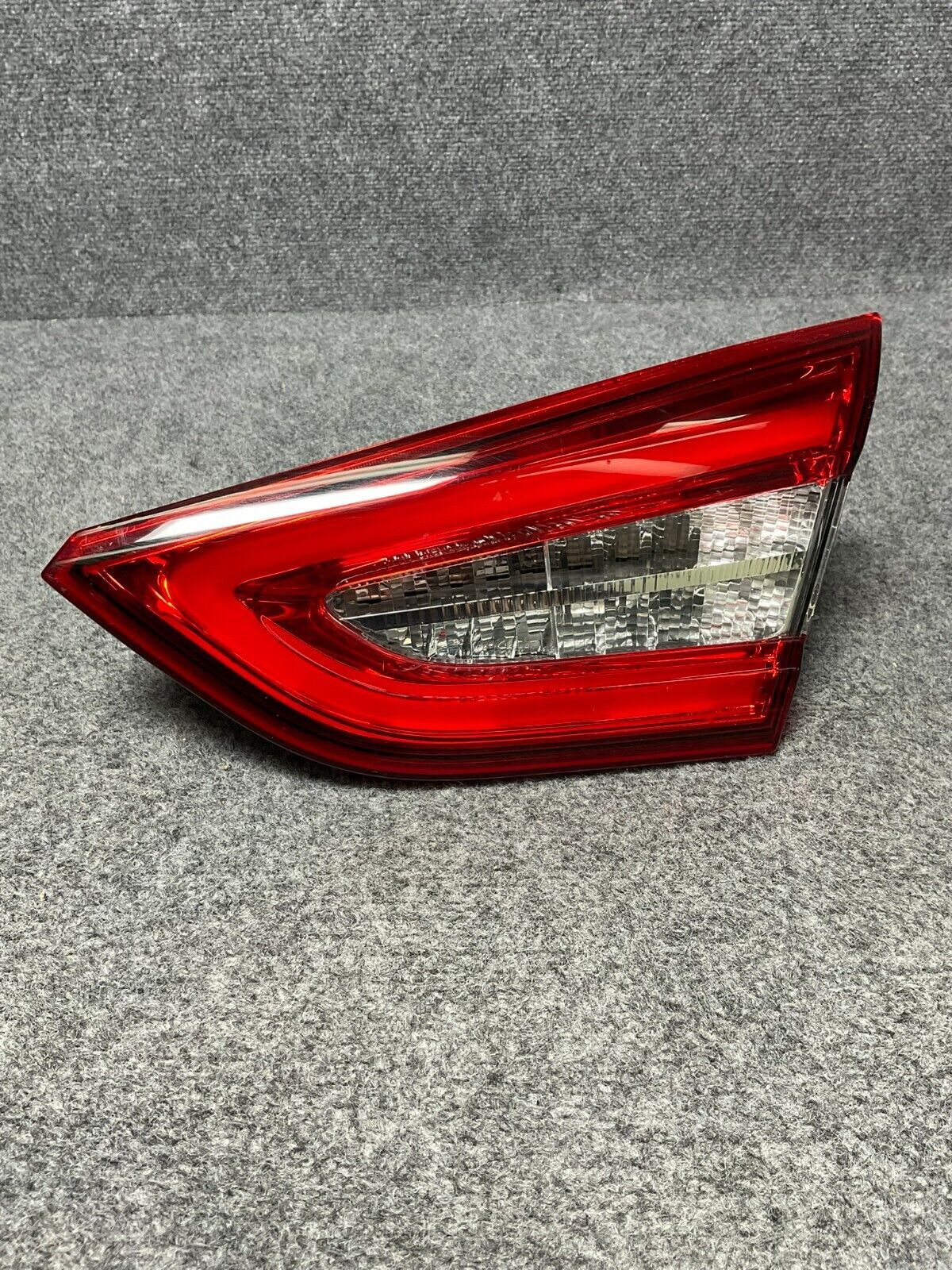 14-20 Maserati Quattroporte Rear Right Side Inner Tail Light OEM 670009228