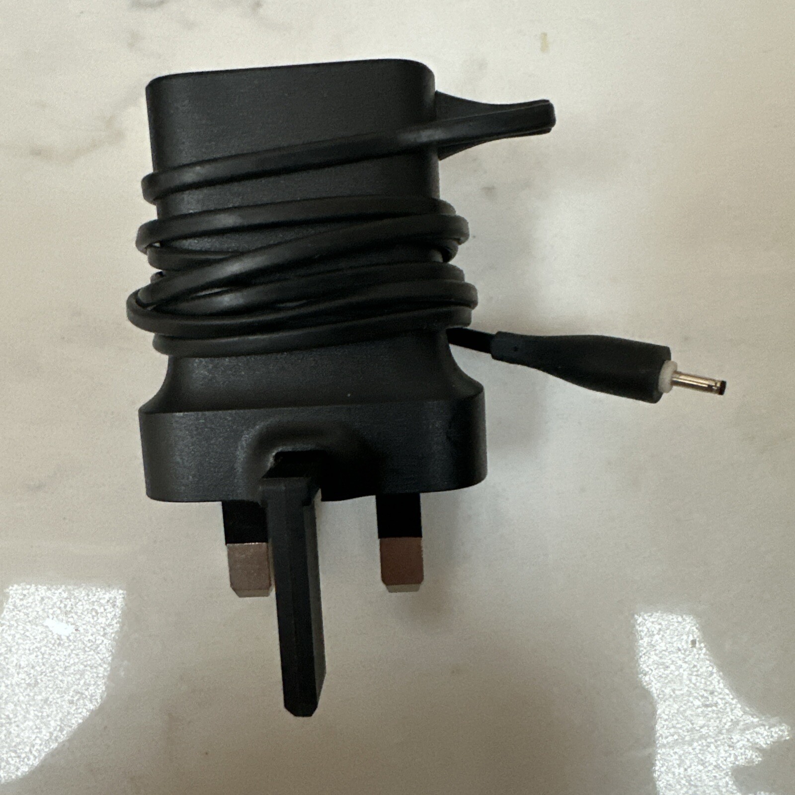 Genuine Nokia Mains Charger Thin Small Pin 4 Nokia 2730 Classic 2760 1680classic