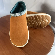 Keen Elle Suede Mule Slip On Shoes Maple Color  Women's Size  9