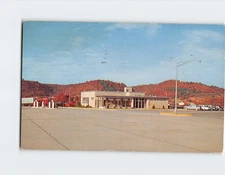 Postcard Glass House Snack Bar and Service Area on West Virginia USA