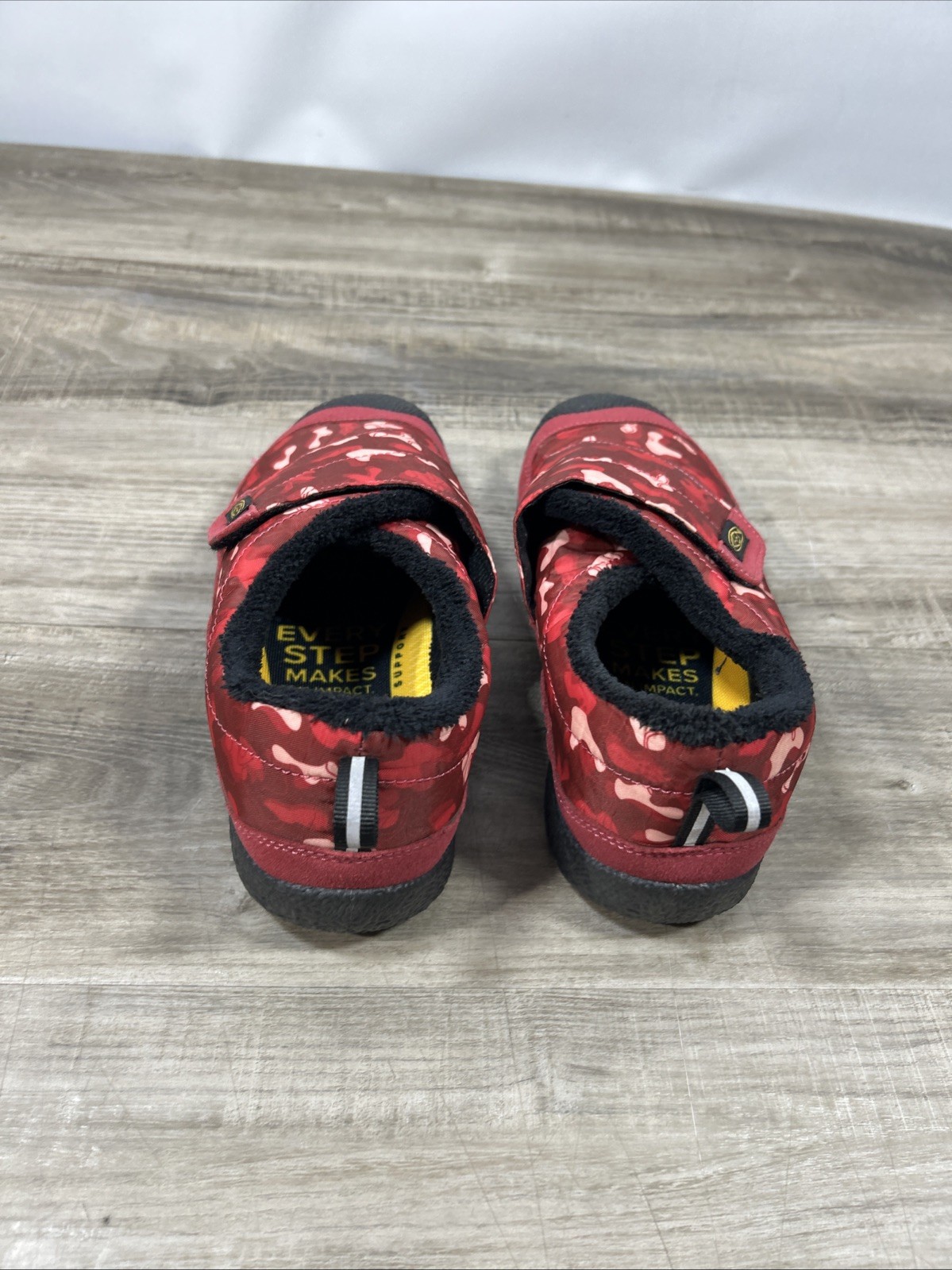 Scarpe da ginnastica Keen Howser avvolgenti slip on ragazza taglia 6 rosso rosa morbide calde comode