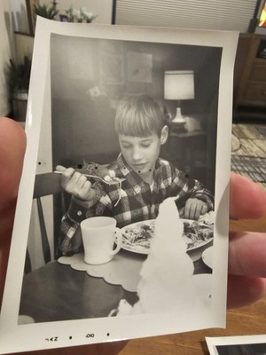 Vintage Photo Snapshot Boy Feeding His Bird Spaghetti Odd Strange (F10)