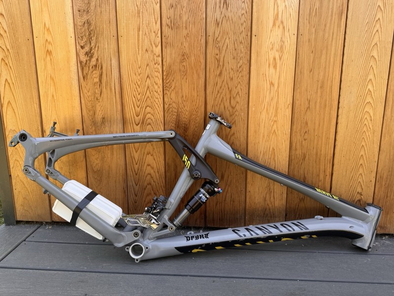 Canyon Nerve Al F8 Enduro Full Suspension Bike Frame 26” Wheels Or Mullet
