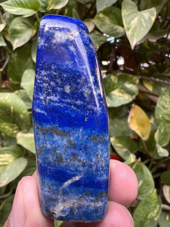 330 Carat Top  Amazing Blue Lapis Lazuli  Gemstone High Quality - Image 2 of 4