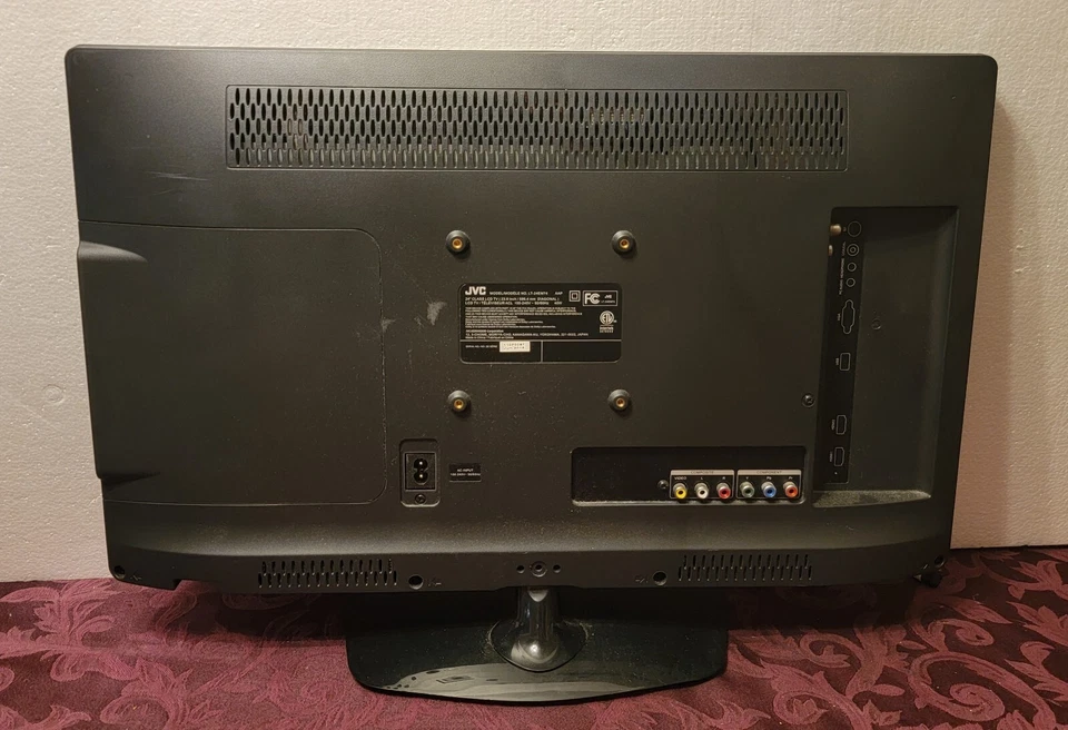 JVC 24” Class LCD TV LT-24EM74 in great condition No Remote - Image 2 of 3