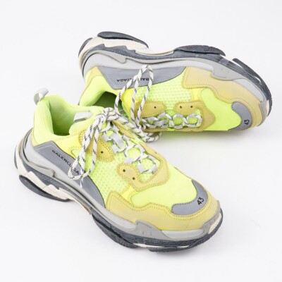 Balenciaga Triple S Sneakers in Jaune Fluorescent Green US 10 (Eu 43) Shoes 