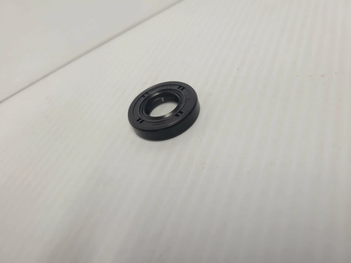 M811670 John Deere OEM Oil Seal | eBay