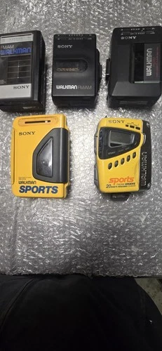 (5) Sony Walkman Cassette AM/FM Players "Repairs" F54  FS499 F2015 F2061 F31/F41