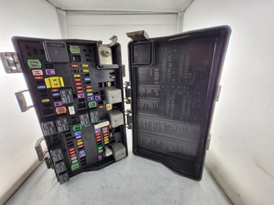 15 Dodge RAM 1500 Fusebox Fuse Relay Junction Box Module Unit P68243257AB A OEM