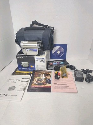Sony DCR-DVD650 60x Zoom DVD Camcorder Hybrid Zeiss Lens MINT COND.