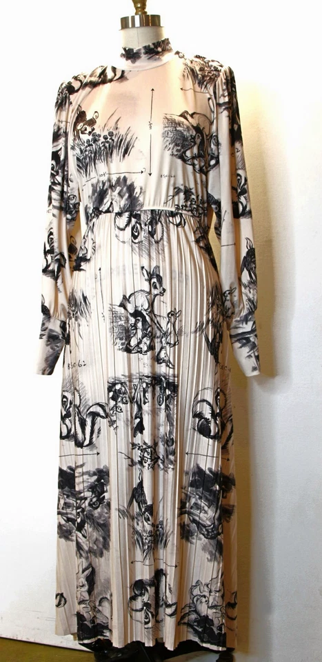 Vestido Zara Línea A Colecciones Disney Historias Bambi Cuello Simulado Plisado S Marfil Foto 2 de 4