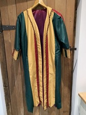 University Graduates Robe Graduation Gown