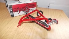 BD318: Ertl toys International Hay rake 1:16 scale No 446 - Boxed
