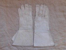 GENDARMERIE VINTAGE : PAIRE DE GANTS A CRISPIN CUIR BLANC / CAVALERIE EMPIRE
