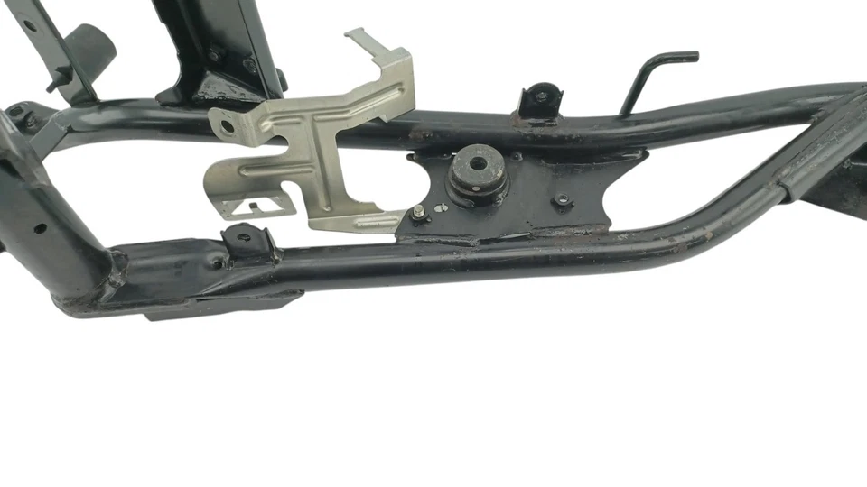 Boucle de cadre arrière SUZUKI GSR 600 2006 à 2011 - Photo 1/4