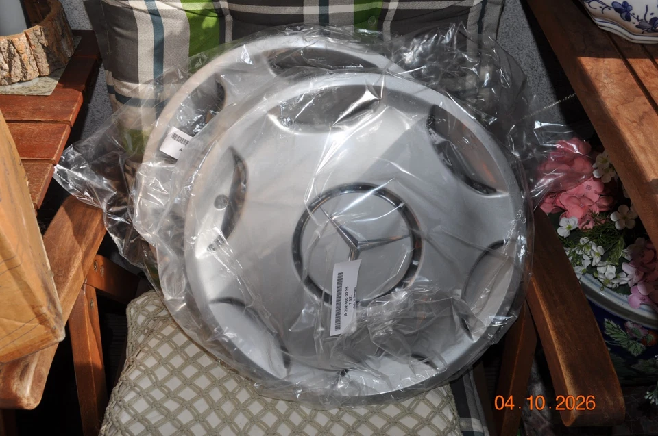 4× Orig Mercedes Benz Radkappe C KLASSE W202 W124 15 Zoll A2024000025 NEW NEU!!! - Bild 3 von 4