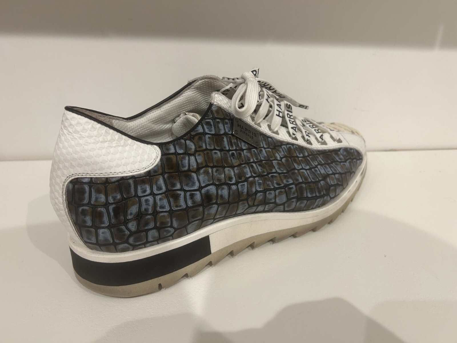 SAOLA Scarpe Harris Firenze Made in Italy utilizzate solo 1 volta.