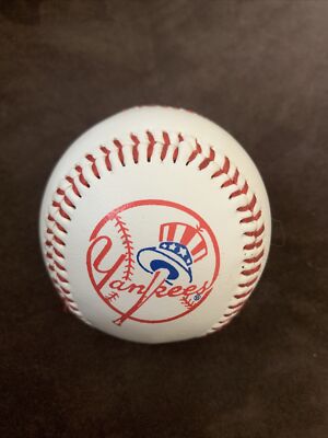 1993 NEW YORK NY YANKEES LOGO MLB BASEBALL ⚾️ BALL STADIUM
