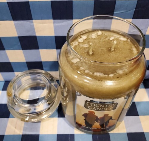 WHATEVER IT TAKES 24oz Country Candle by Kringle - Picture 2 of 3