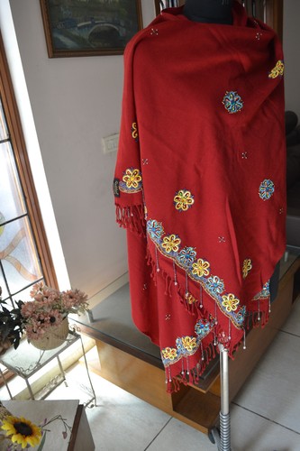 CHAL PASHMINA PERLAS DE MANO DE DISEÑADOR ROJO CON CUENTAS ~ 100% cachemira: 12 diseños a elección - Imagen 3 de 5