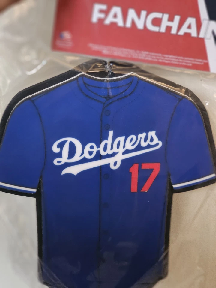 Dodgers Baller Chain With Ohtani Foam Jersey LOGO - Image 3 of 3