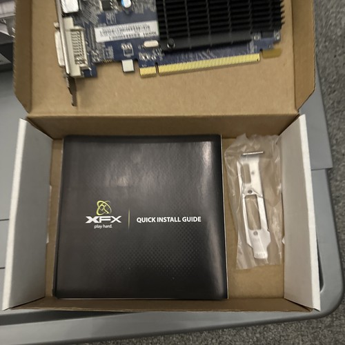 XFX Radeon HD5450 1GB Video Graphics Card - Photo 3/3