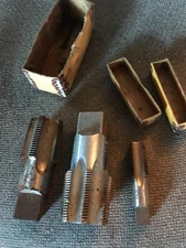 VINTAGE PIPE TAPS  1   1/2"  7 FLUTE  1  1 1/4" 5 FLUTE  1  1/2" 4 FLUTE