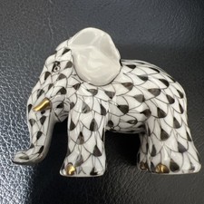 Herend Small Elephant Black Fishnet Hand Pain...