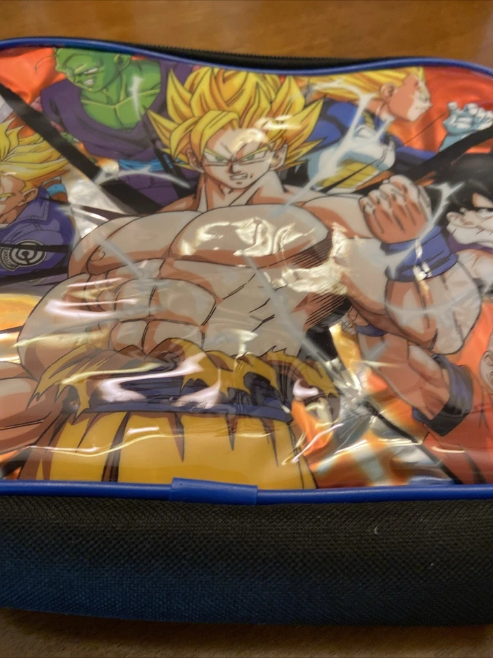 Lonchera aislada de lados suaves Dragon Ball Z Anime Bioworld Foto 2 de 4