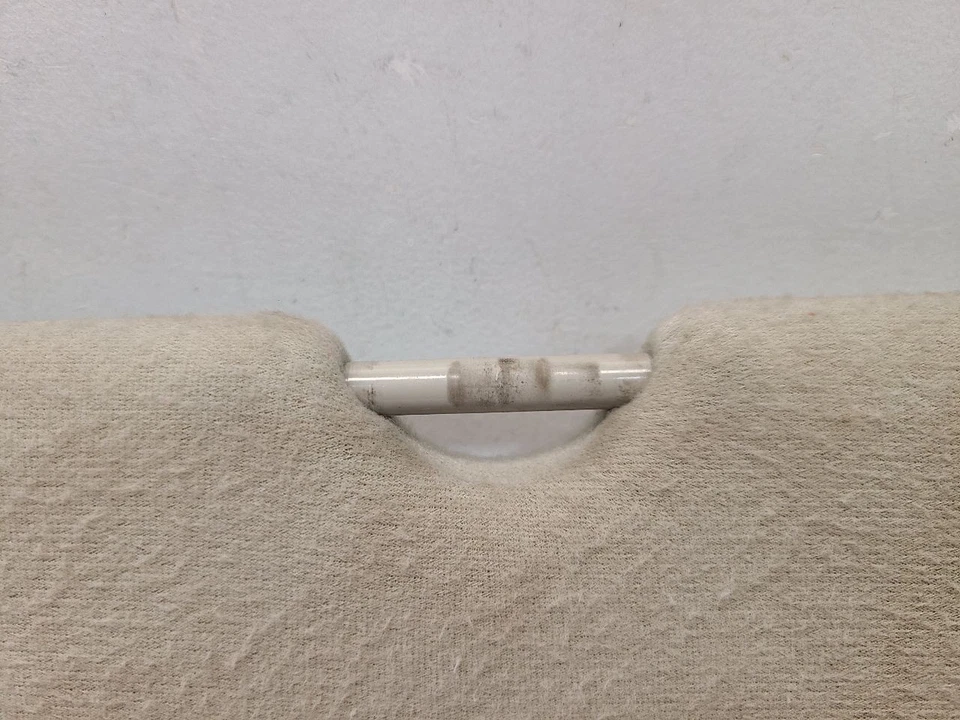 Parasol izquierdo Chevrolet Silverado 2500 2003-06 para conductores *sucio* color: peltre Foto 3 de 4