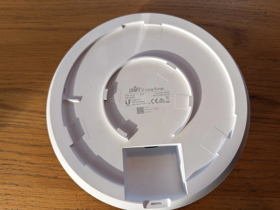 Ubiquiti Networks UniFi 6 Access Point a lungo raggio - Bianco (U6-LR) - Immagine 2 di 3