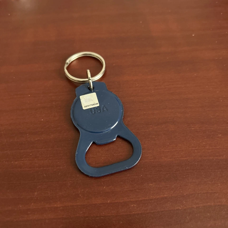 Vintage New York METS MLB Baseball Team Logo Metal Keychain Bottle Opener - Image 4 of 4